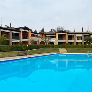  Appartamento Moderno Bilocale In Con Piscina